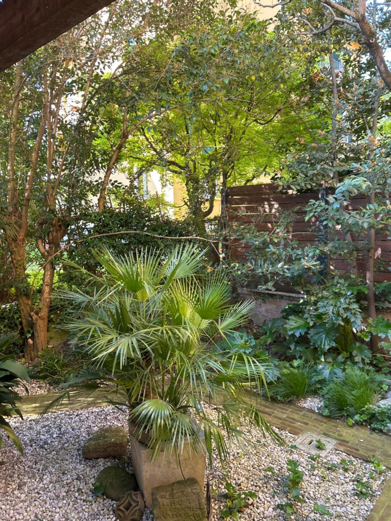 Urban Jungle Lägenhet Bologna Exteriör bild